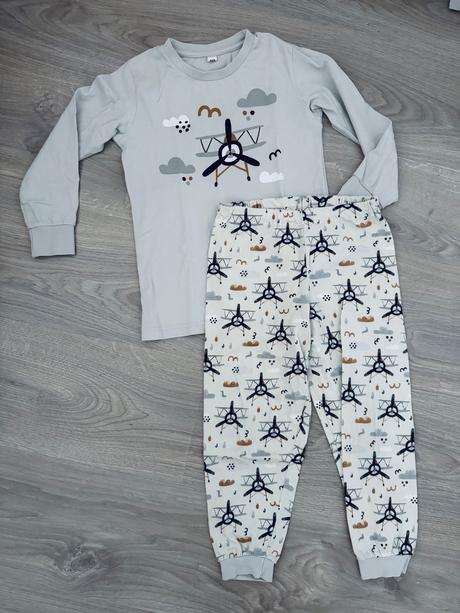 Pyžamo s lietadlami slovenka 110, slovenka,110