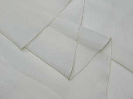 Pekna sukna na slavnost, 40