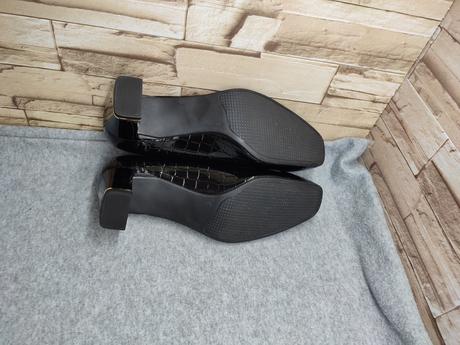 Ara 39 - dámske čierne kožené lesklé topánky, ara,39