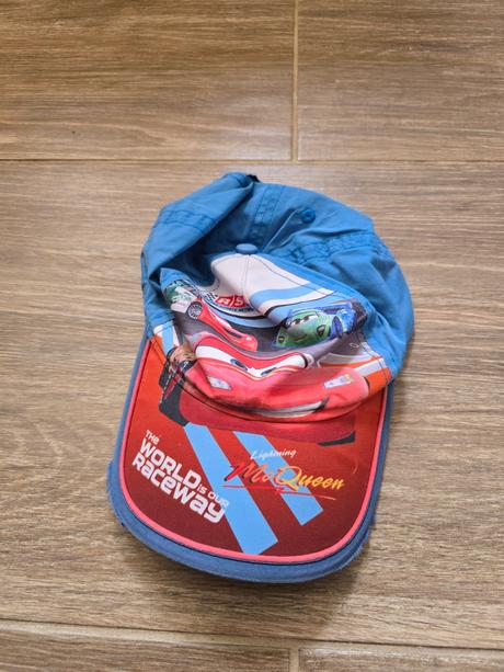 Šiltovka č.98, disney,98