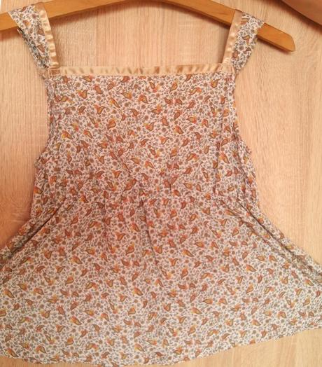 Bielo-hnedý kvietkovaný top, 38