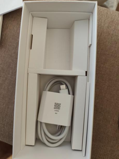 Predám xiaomi mi 13 lite dual sim, xiaomi