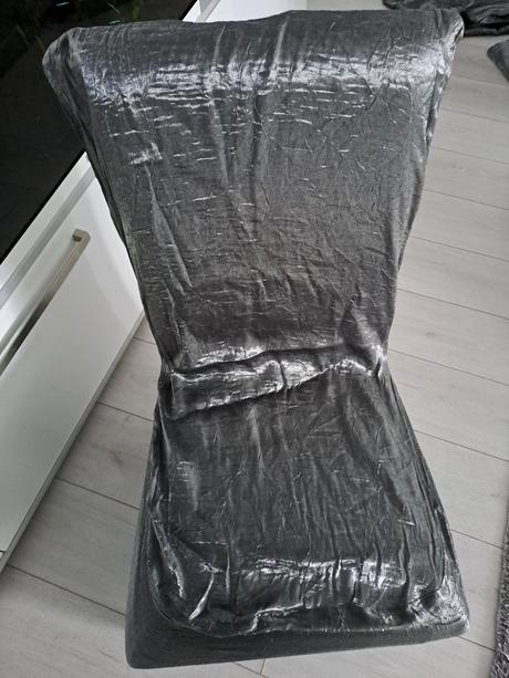 Poťah na stoličku chiavari., 