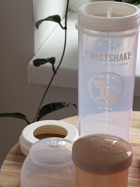 Fľaše a nádobky na umelé mlieko twistshake, twistshake