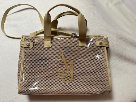 Béžová vinylová kabelka zn. armani jeans originál, armani