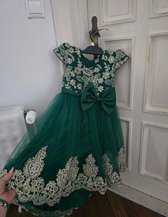 Spoločenské saty, 128