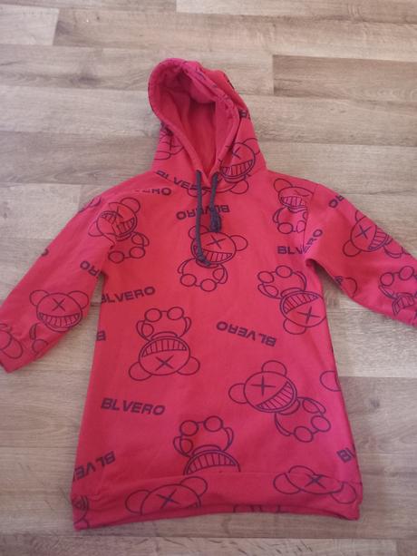 Mikinove cervene saty 116/122, 116