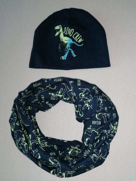 Set- čapica a nákrčník, 104