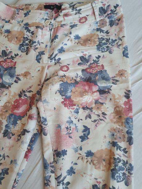 Kvetované letné nohavice, s