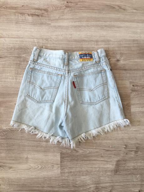 Rifľové šortky, 152