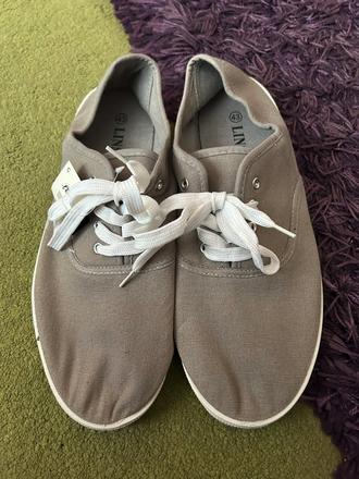 Plátené tenisky č. 43, 43