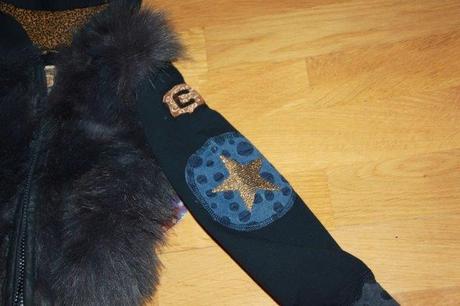 Chlpatá mikinka, 110