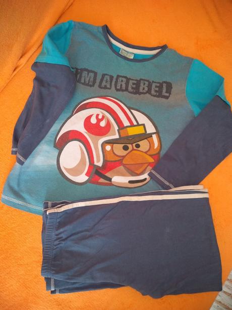 Pyžamo angry bird star wars, tesco,140