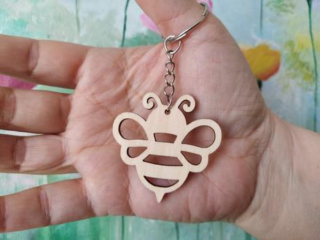 Prívesky / kľúčenky včielka, 