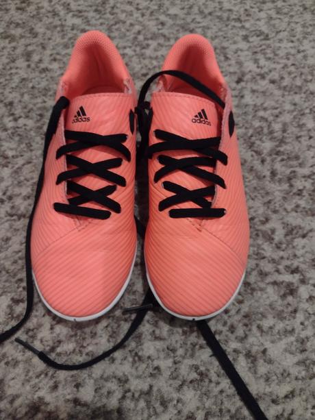 Futbal, adidas,33