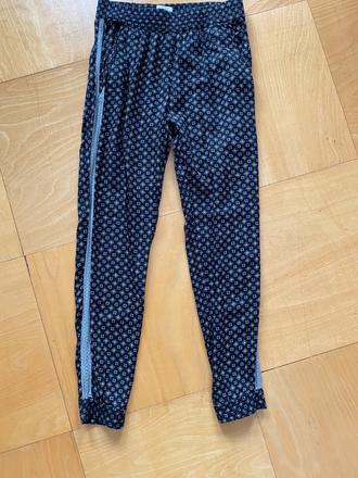 Nohavice, pull&bear,36