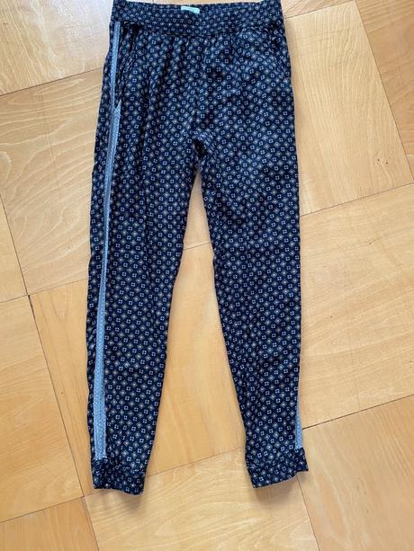 Nohavice, pull&bear,36