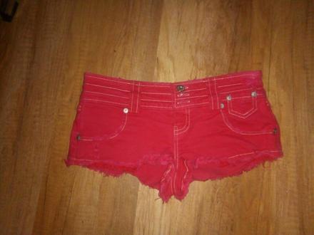 Dievcenske riflove kratasy, 158