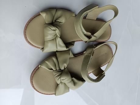 Dievčenské sandálky, reserved,33