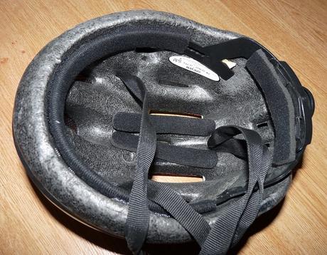 Kvetinkova prilba, s