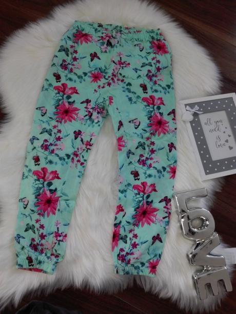 Lahučké nohavice, 116