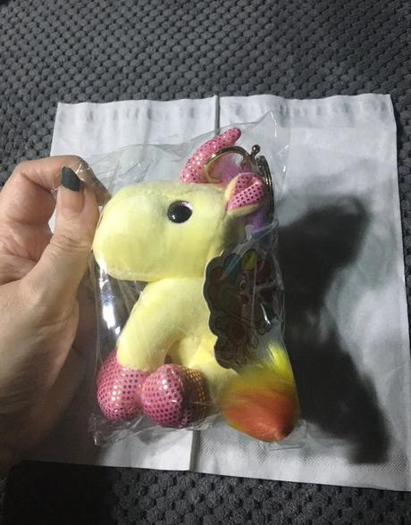 Plyšový jednorožec kľúčenka, 