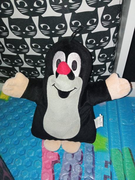 Krtko maňuška na ruku,