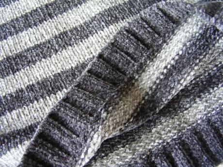 Málo nosený pulóver, topolino,122