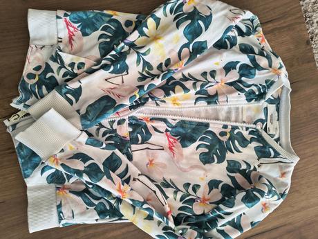 Dievcenska mikina, reserved,140