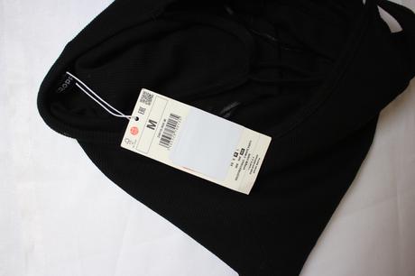 Čierne body, sinsay,m