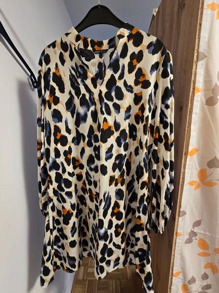 Ktoré šaty si mám vybrať na firemný vianočný večierok?