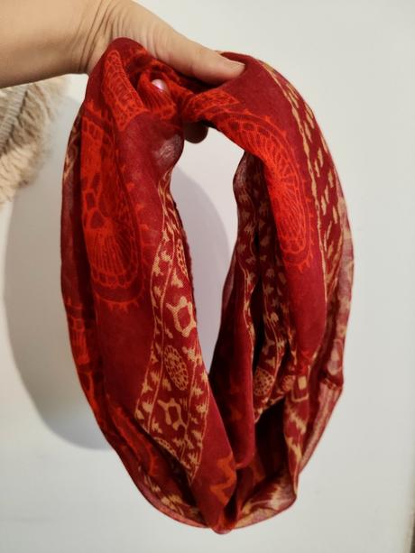 Nekonečná šatka, c&a