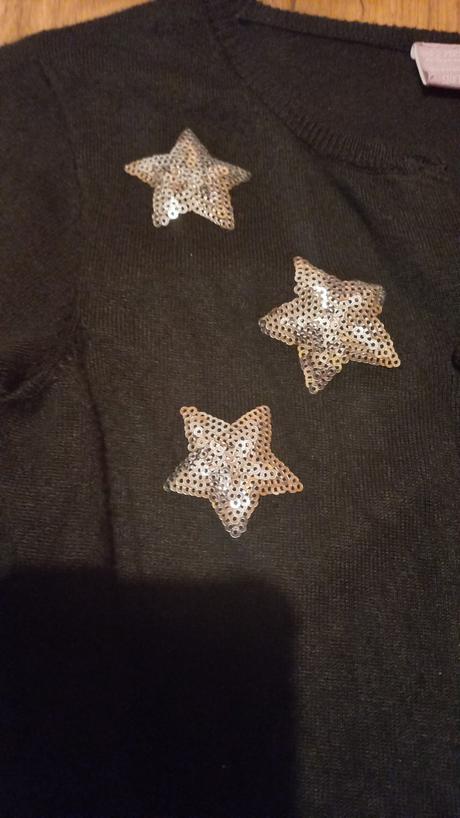 Krásny čierny svetrík so strieb.hviezdičkami 122, dopodopo,122