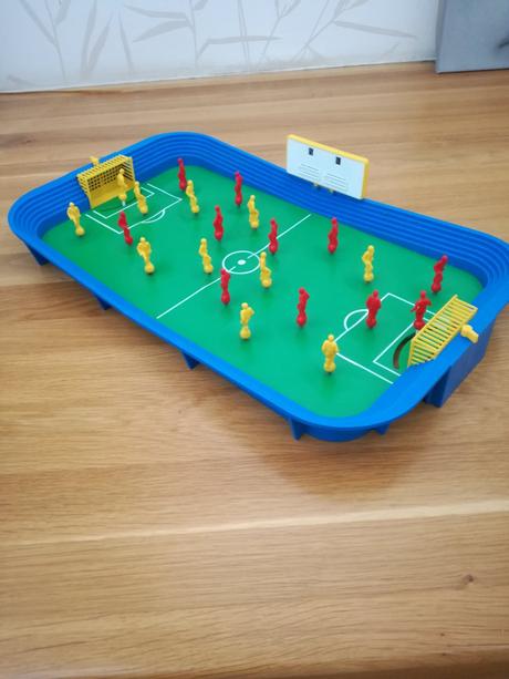 Stolný futbal, 