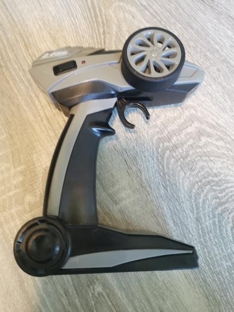 Ovládací monstertruck, 