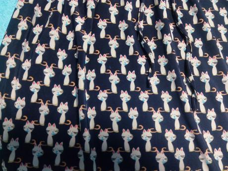 Šaty s potlačou mačiek, l