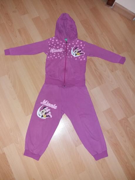 Dievčenská súprava, 104