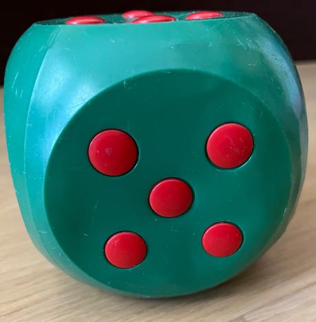 Plastová retro kocka, 