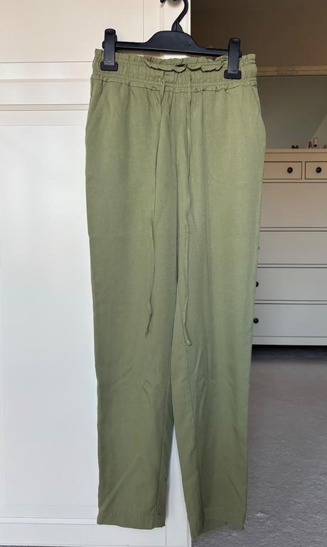 Letné nohavice, reserved,34