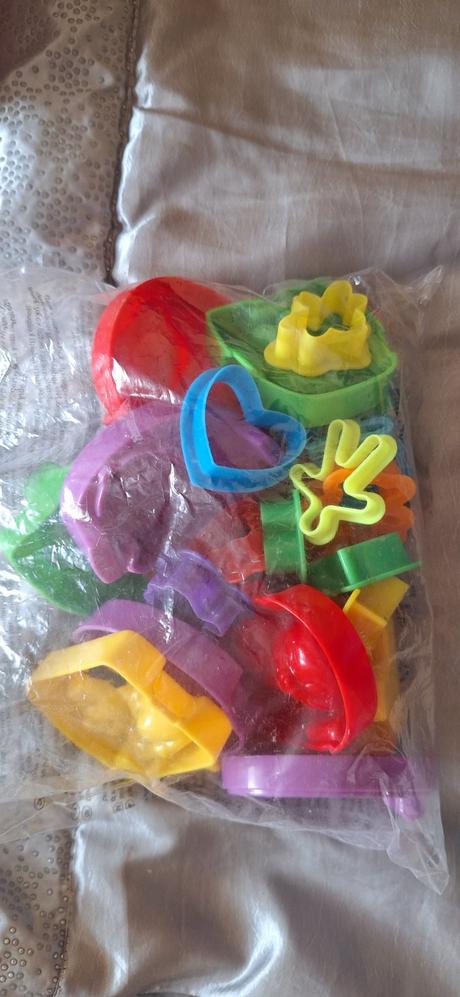 Formicky na plastelínu., 