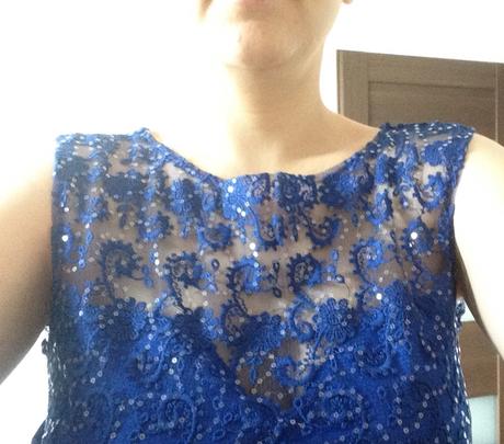 Modré spoločenské šaty, m