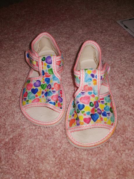 Manik papučky, manik,22