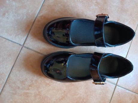 Čierne lakovky, nelli blu,31