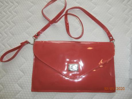 Topanky s kabelkou, 36