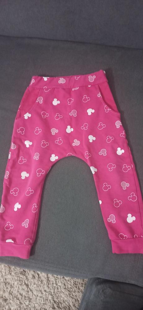 Pudlove tepláky, 98