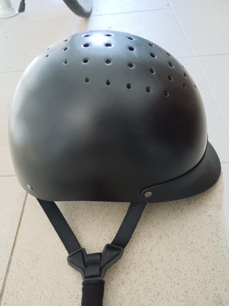 Damska jazdecká prilba, 