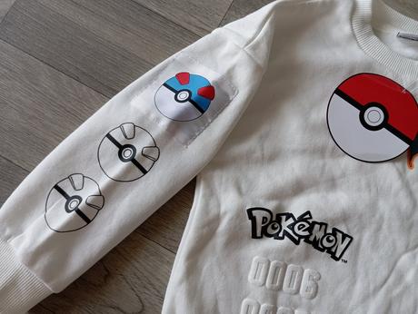 Pokémon biela mikina 116 a 128, primark,116 / 128