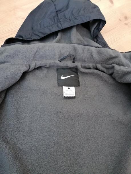 Čierna bunda nike, nike,146