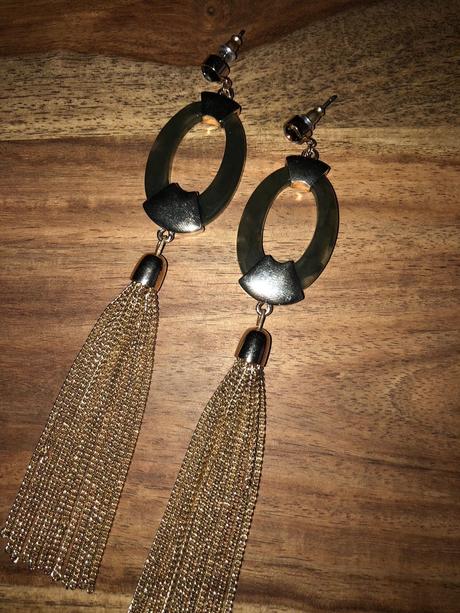 Dlhé visiace náušnice zeleno - zlaté, 