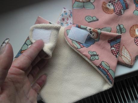 Obojstranne nákrčníky pre baby a chalanov, 122